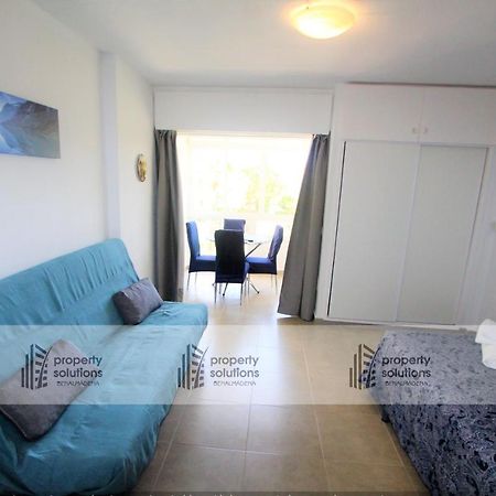 135 Agata Apartamentos. Piscina Y Playa. A Corta Distancia Del Centro. 베날마데나코스타 외부 사진