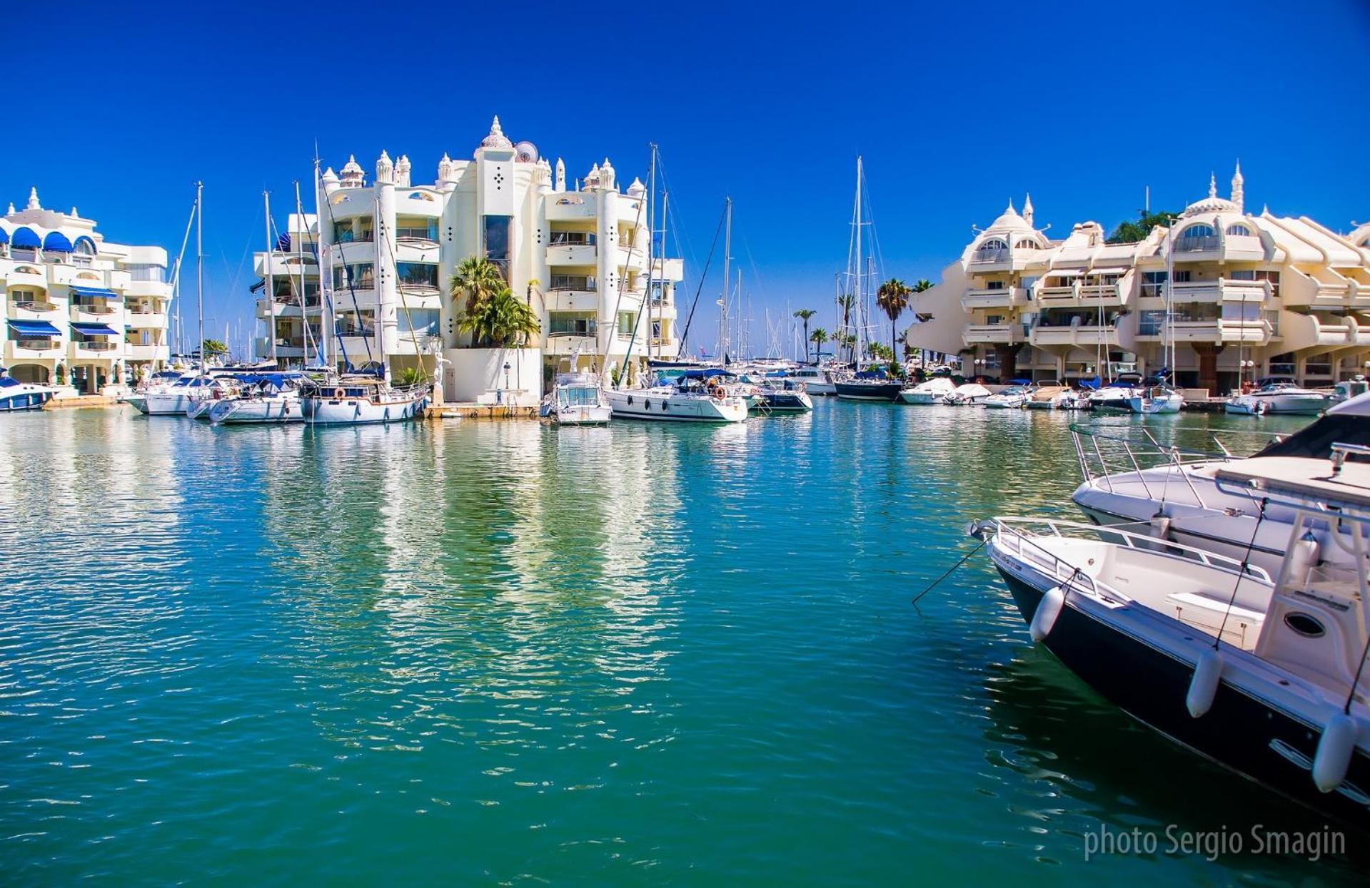 135 Agata Apartamentos. Piscina Y Playa. A Corta Distancia Del Centro. 베날마데나코스타 외부 사진