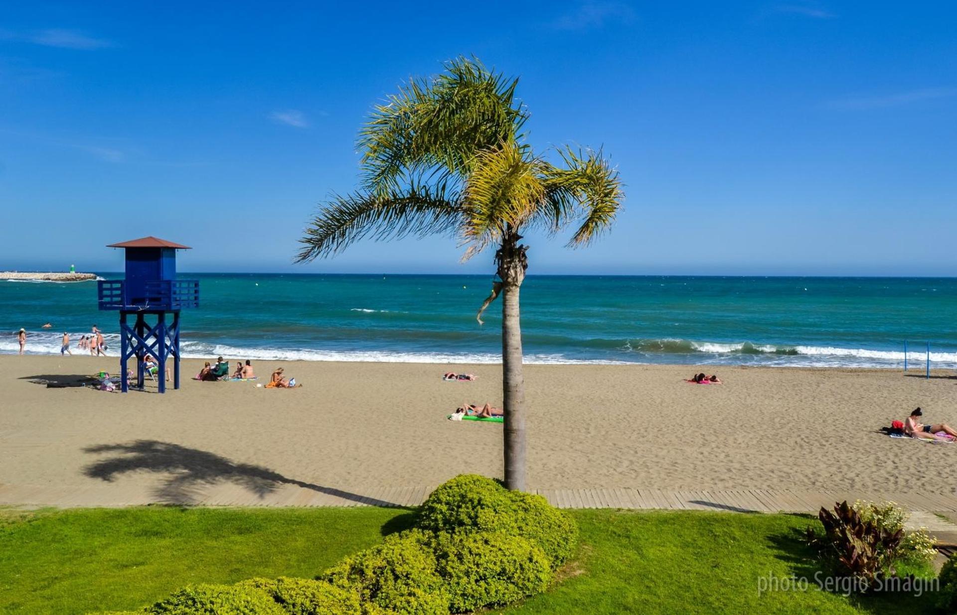 135 Agata Apartamentos. Piscina Y Playa. A Corta Distancia Del Centro. 베날마데나코스타 외부 사진